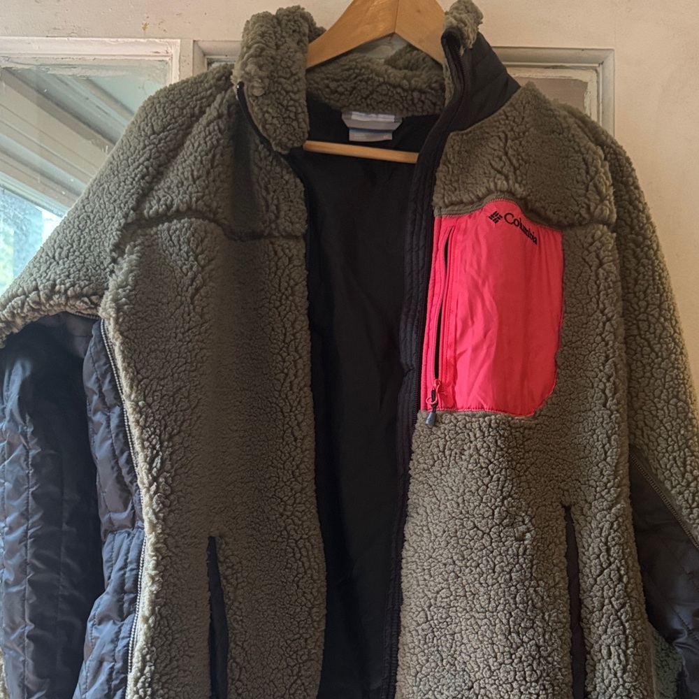 Columbia Olive Sherpa Jacket with Pink Pocket